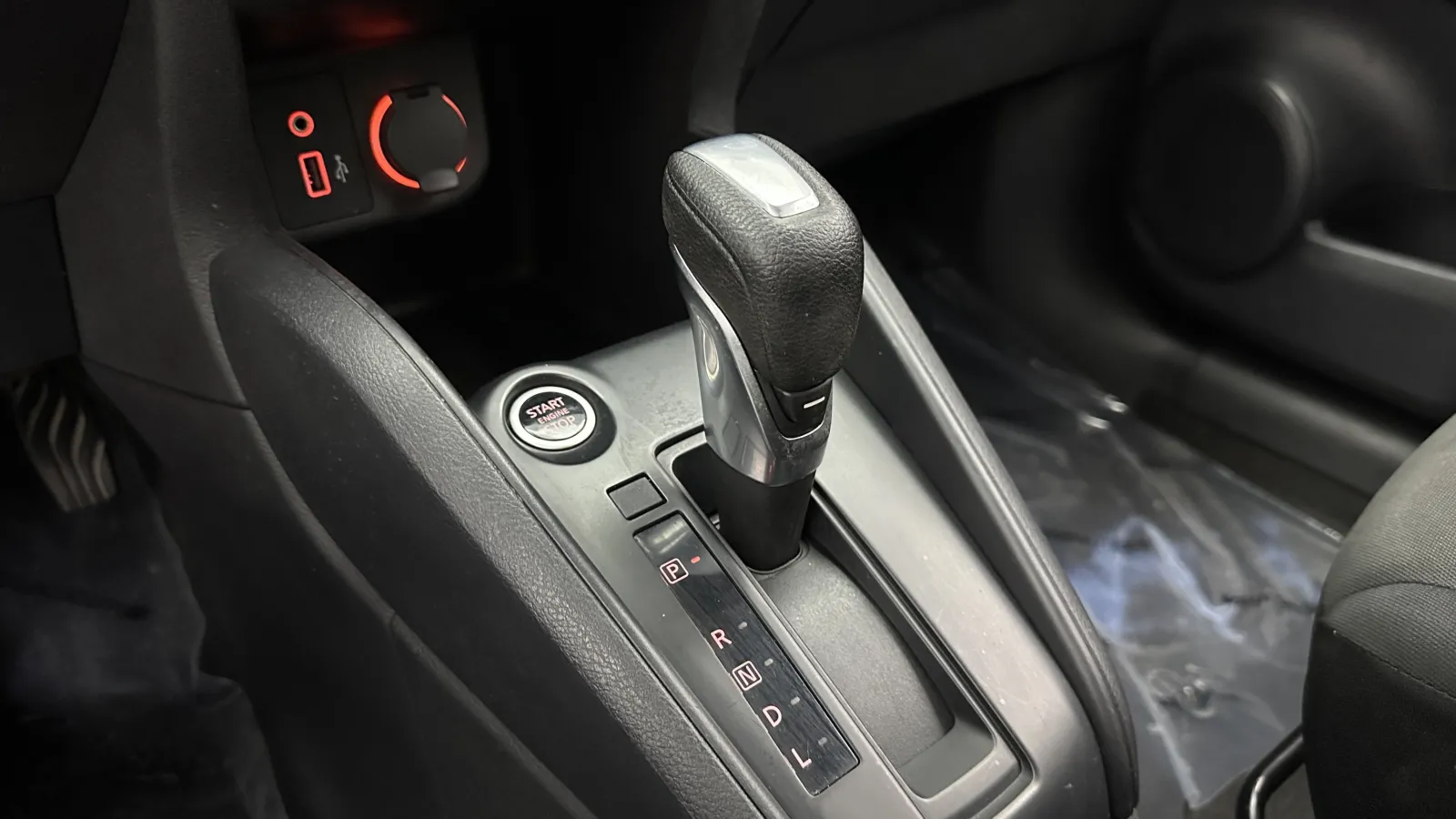 Nissan Kicks photo 11
