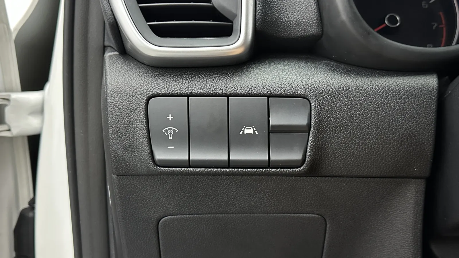 Kia Sportage photo 11