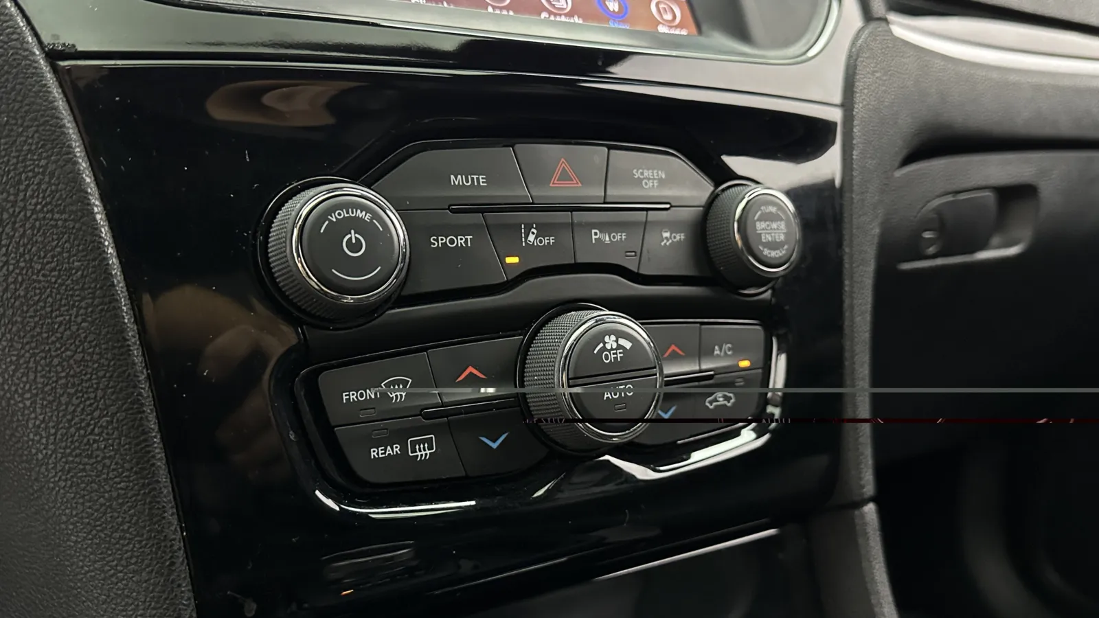 Chrysler 300 photo 22