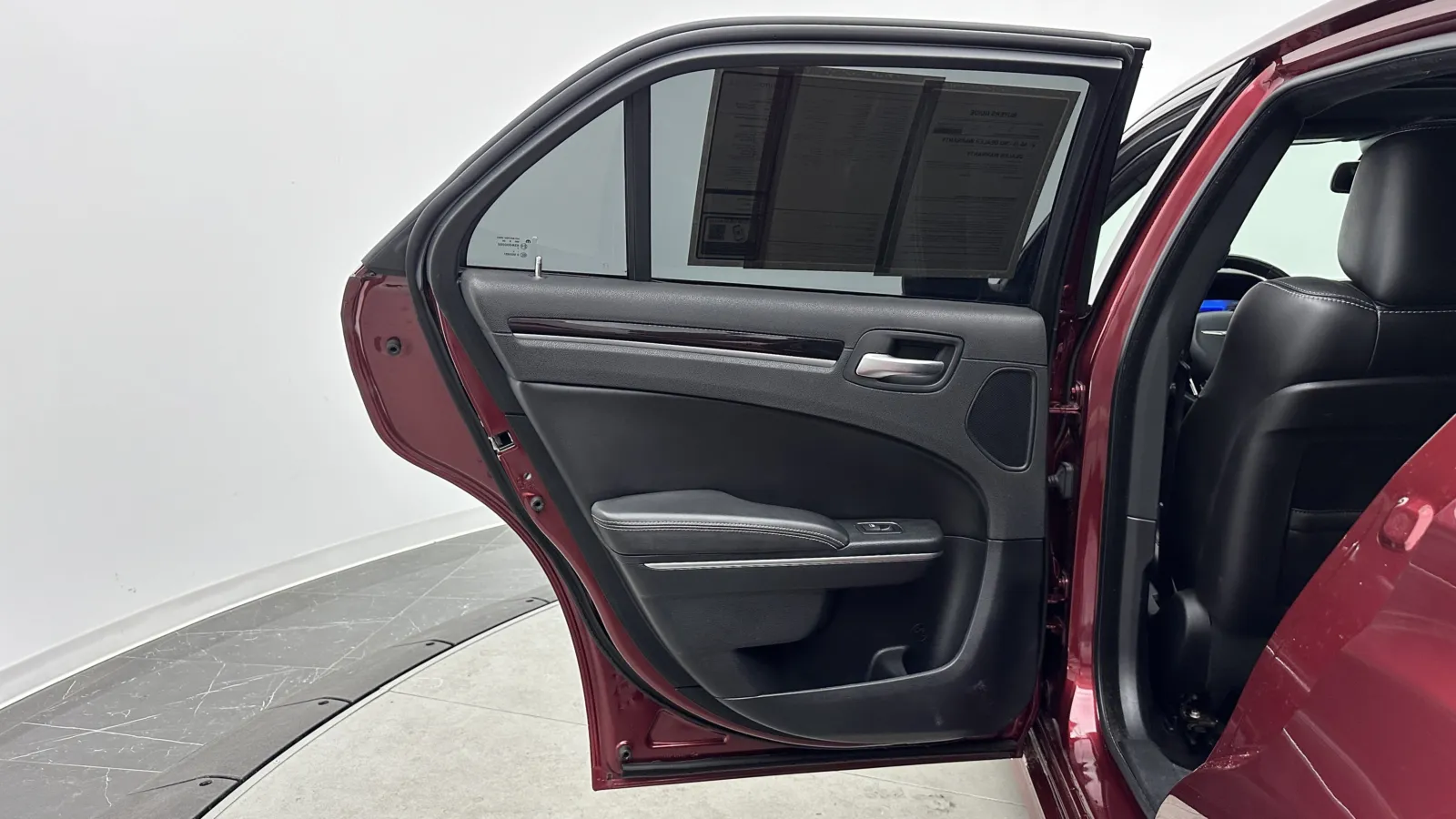 Chrysler 300 photo 27