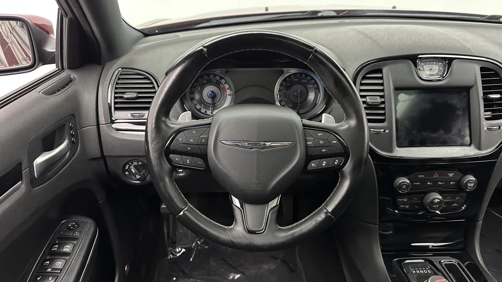 Chrysler 300 photo 33