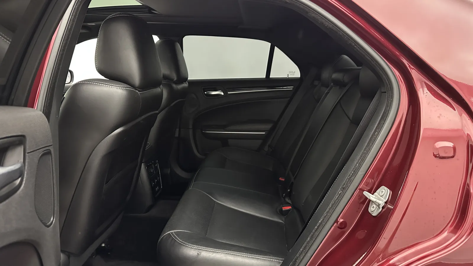 Chrysler 300 photo 26