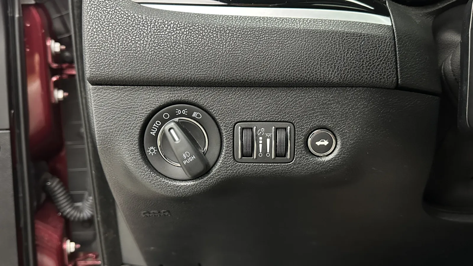 Chrysler 300 photo 19