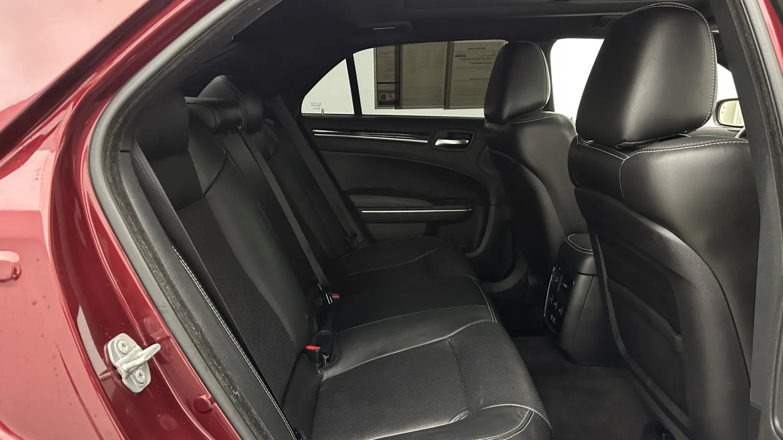 Chrysler 300 photo 31