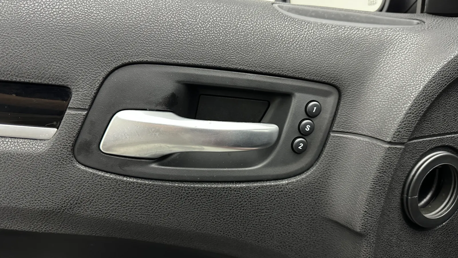Chrysler 300 photo 16