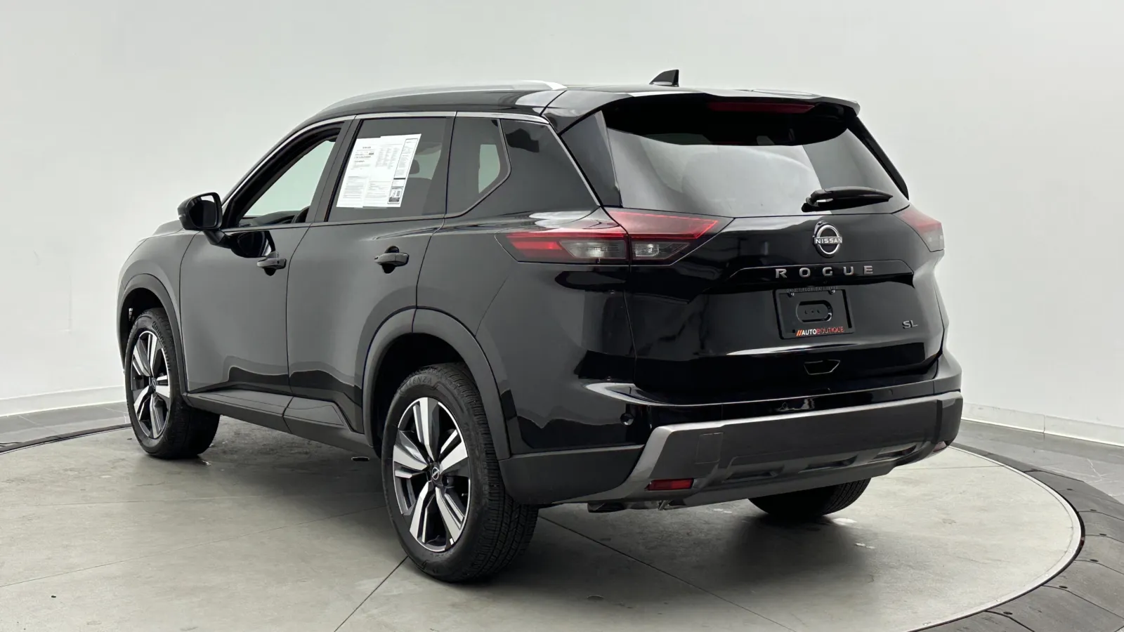 Nissan Rogue photo 5