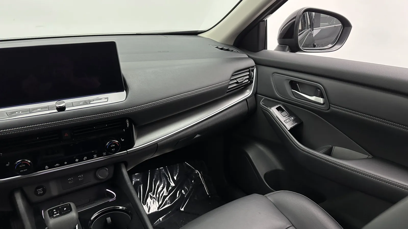 Nissan Rogue photo 34