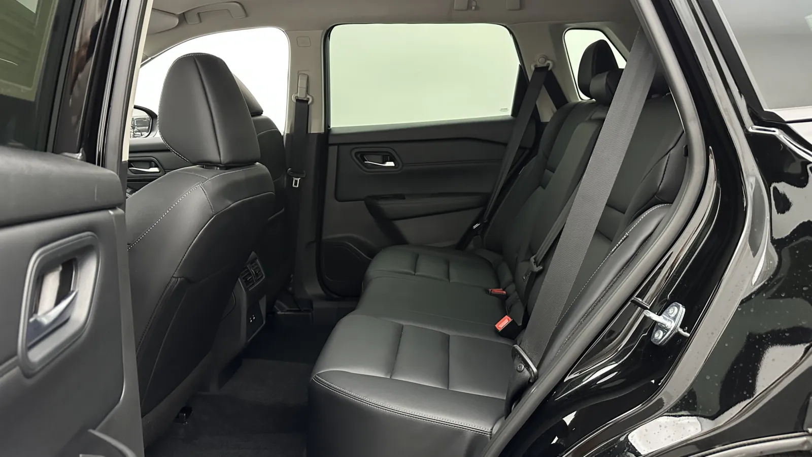 Nissan Rogue photo 25