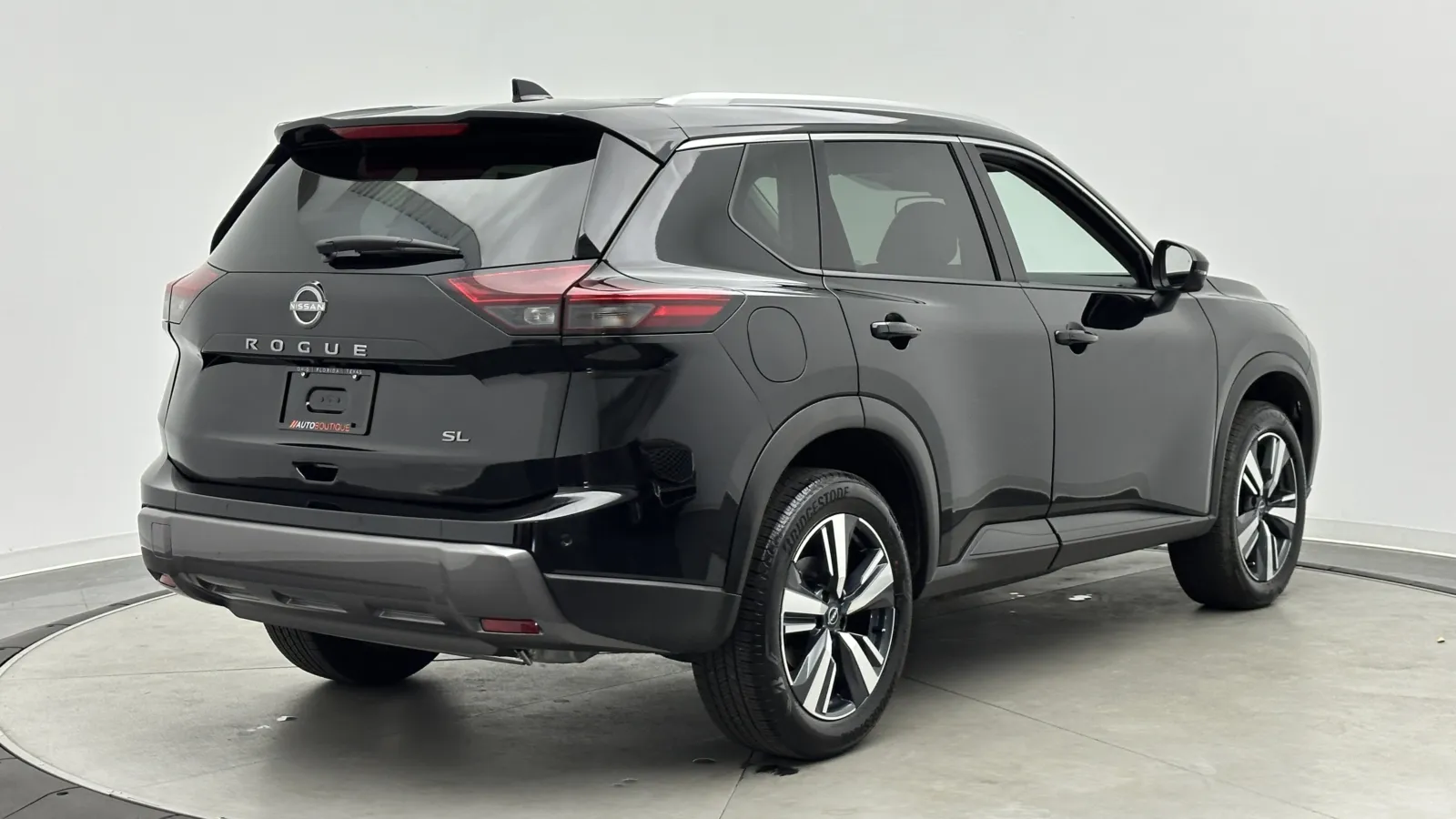 Nissan Rogue photo 7