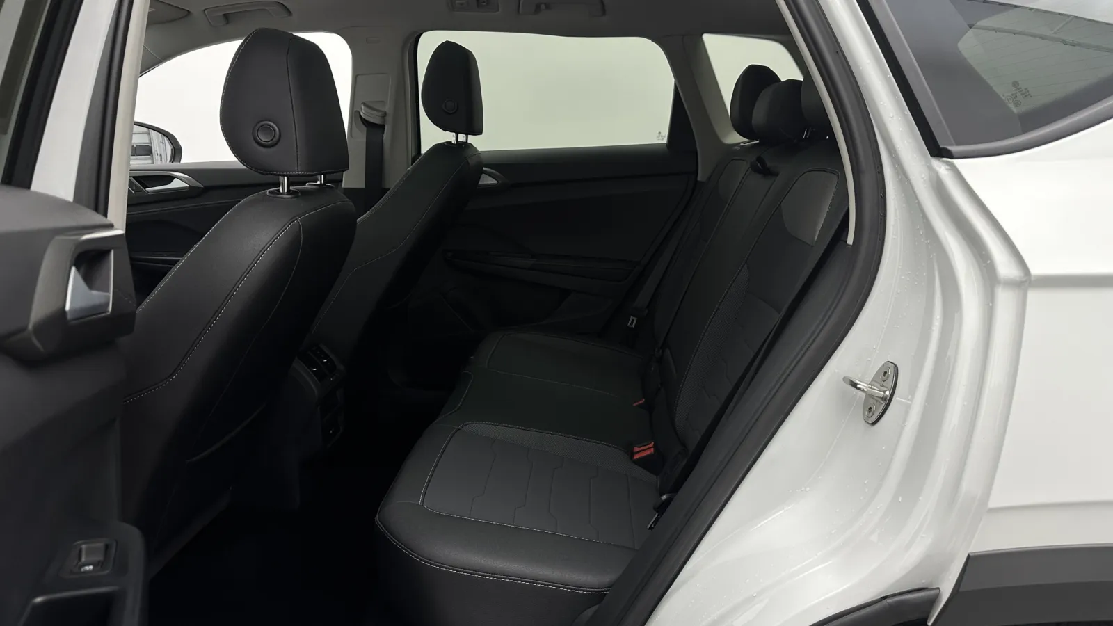 Volkswagen Taos photo 25