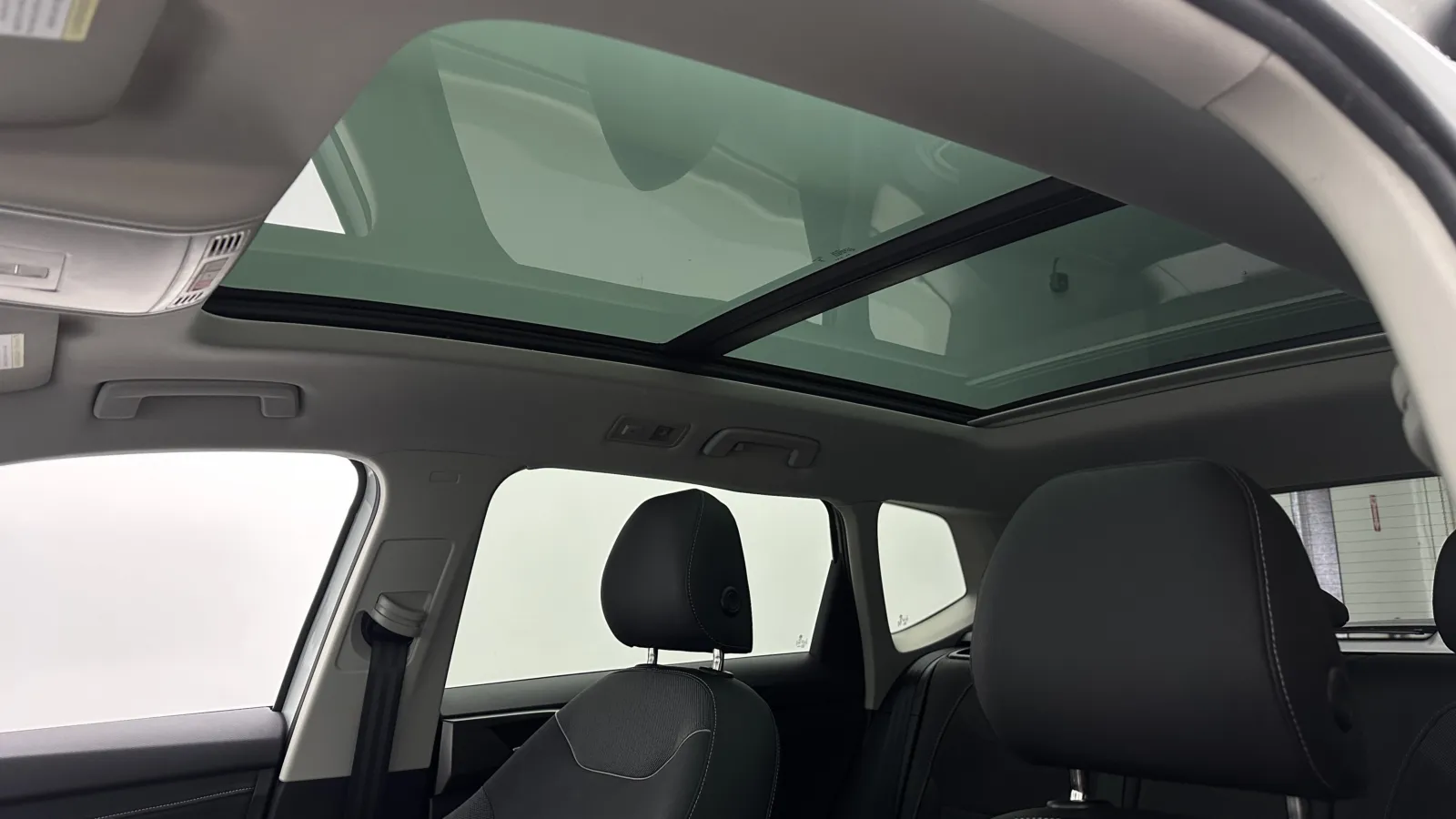 Volkswagen Taos photo 5