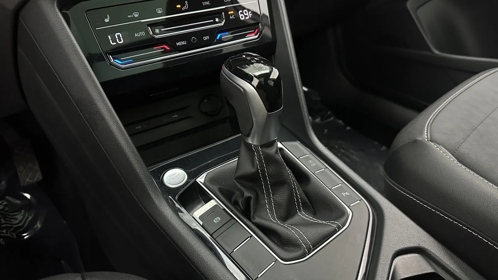 Volkswagen Taos photo 18