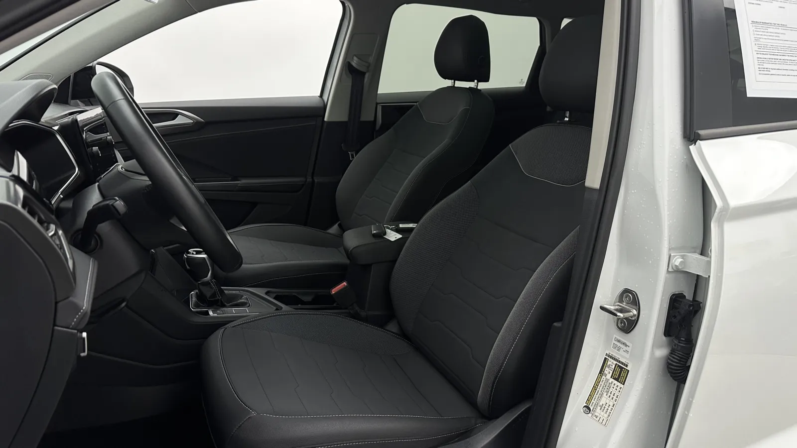 Volkswagen Taos photo 16