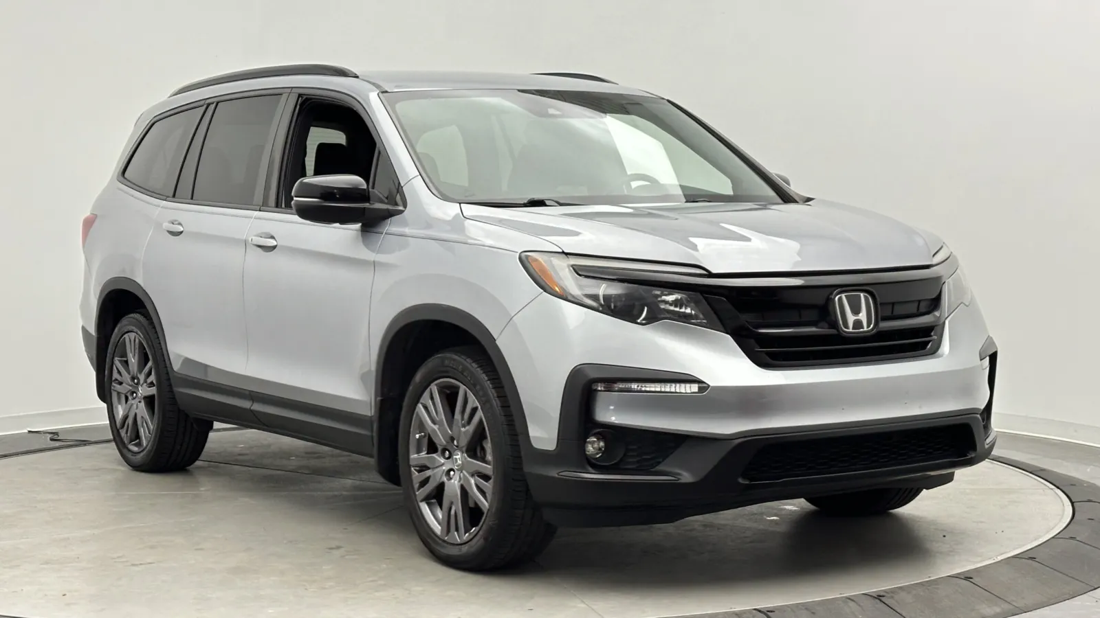Honda Pilot photo 3