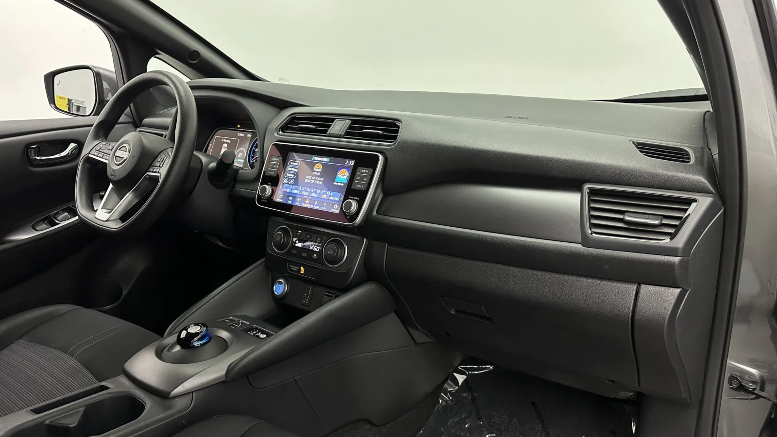 Nissan Leaf photo 40