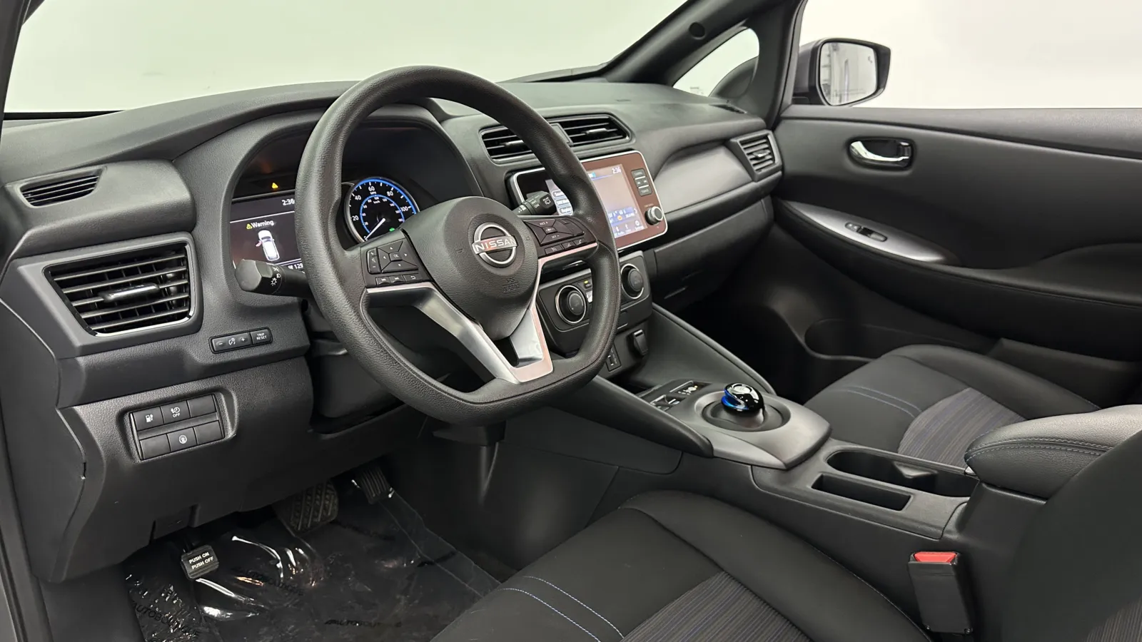 Nissan Leaf photo 10