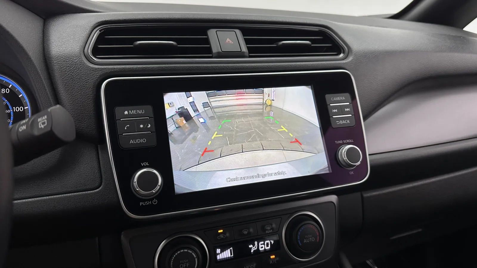 Nissan Leaf photo 24