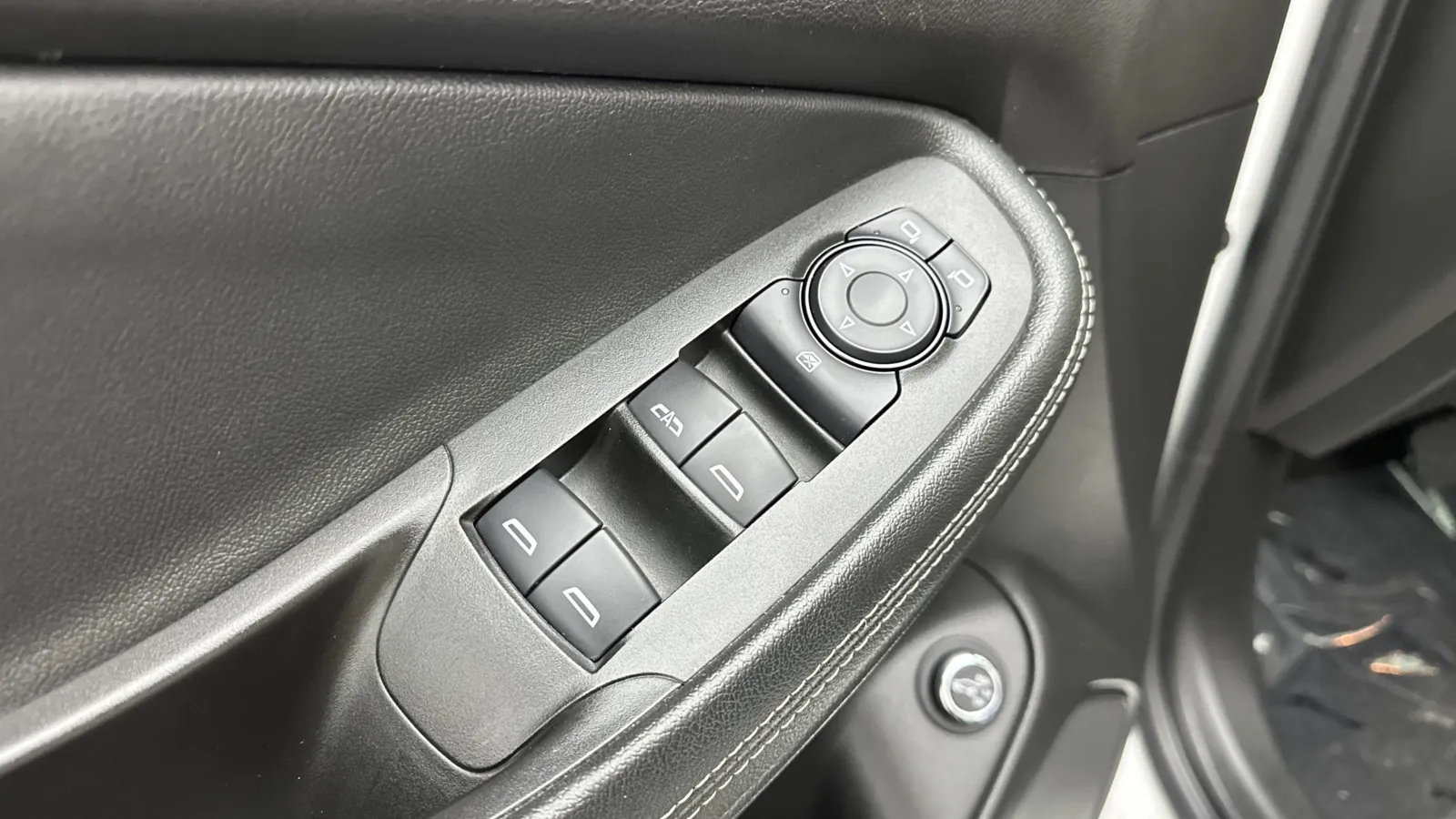 Buick Encore GX photo 13