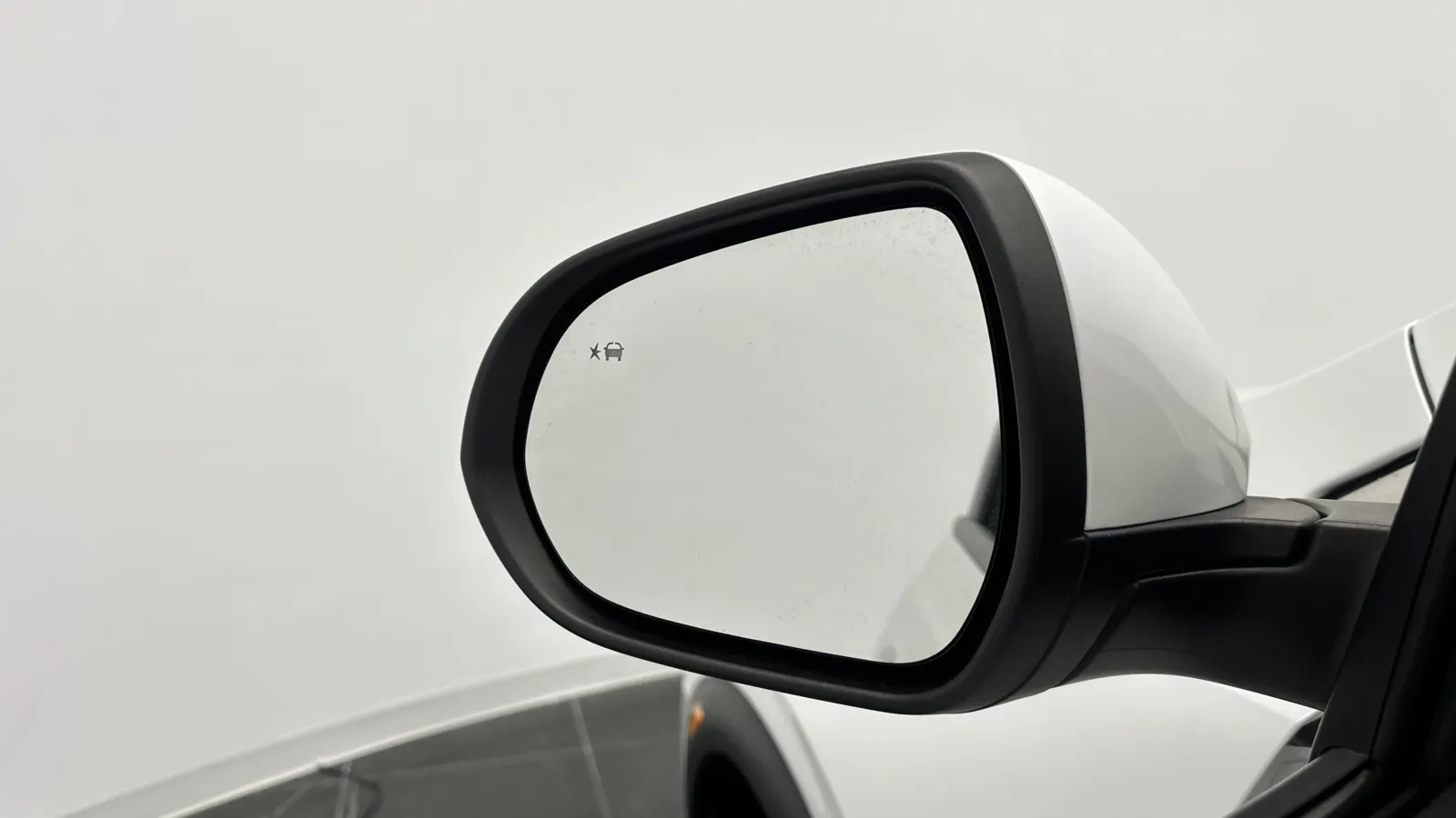 Buick Encore GX photo 14