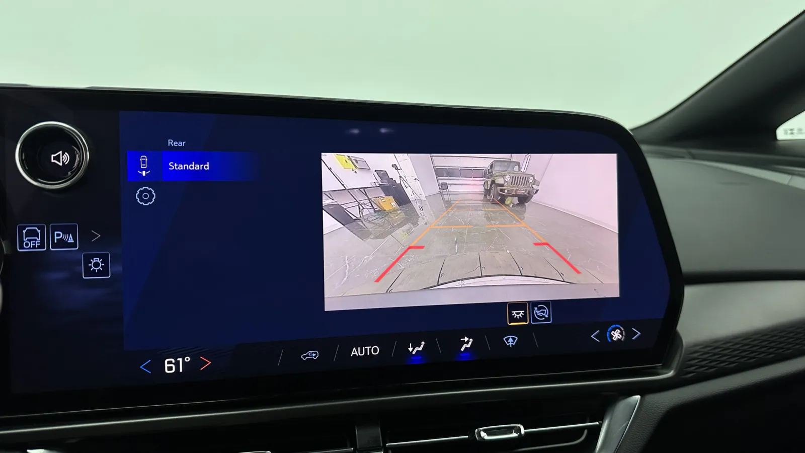 Chevrolet Equinox photo 18