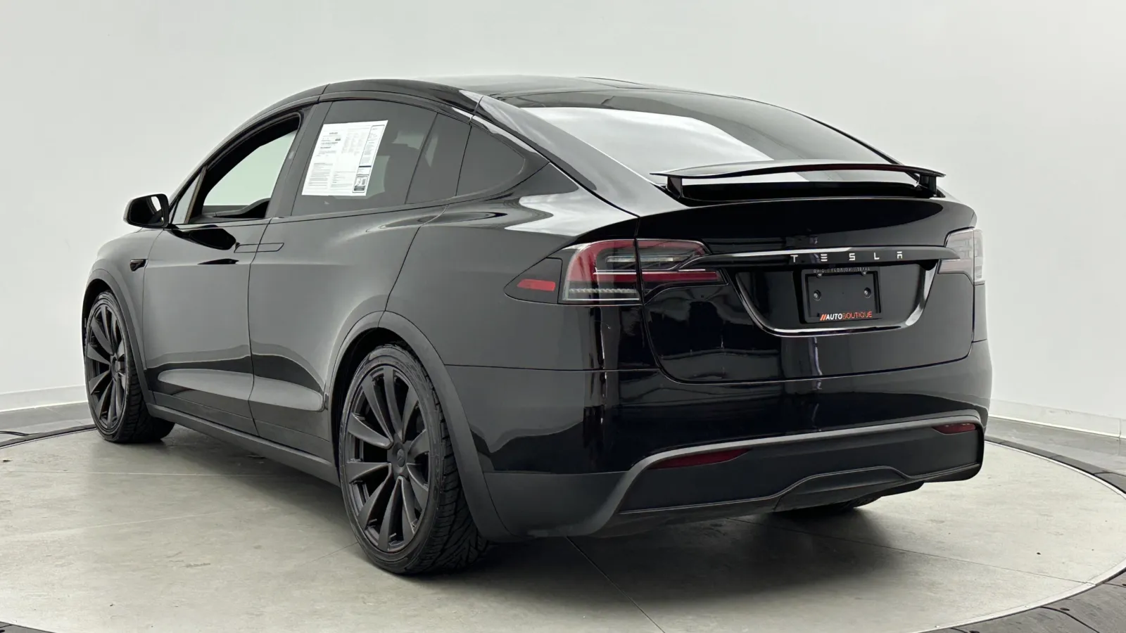 Tesla Model X photo 6
