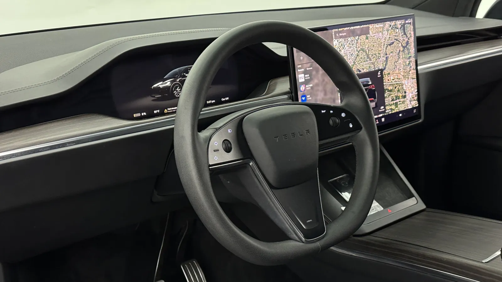 Tesla Model X photo 9