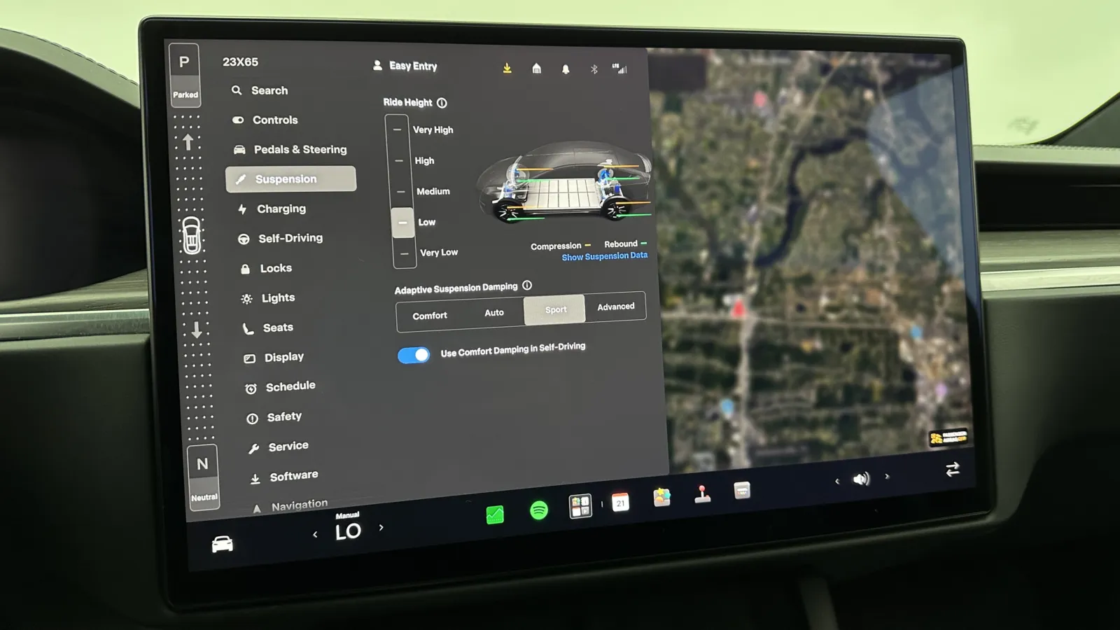 Tesla Model X photo 20