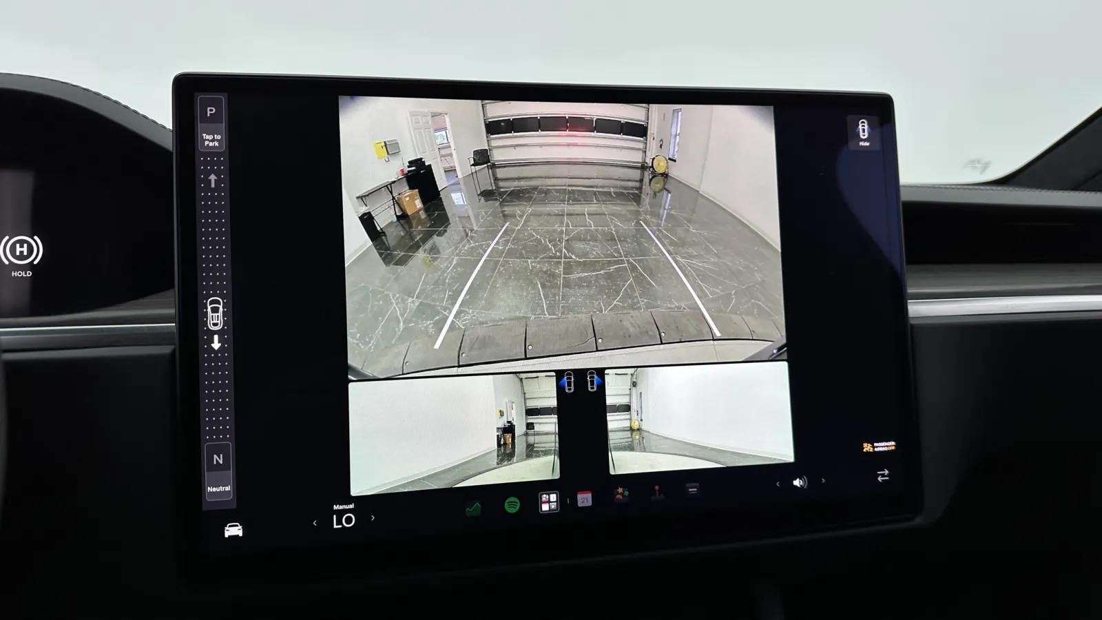Tesla Model X photo 26