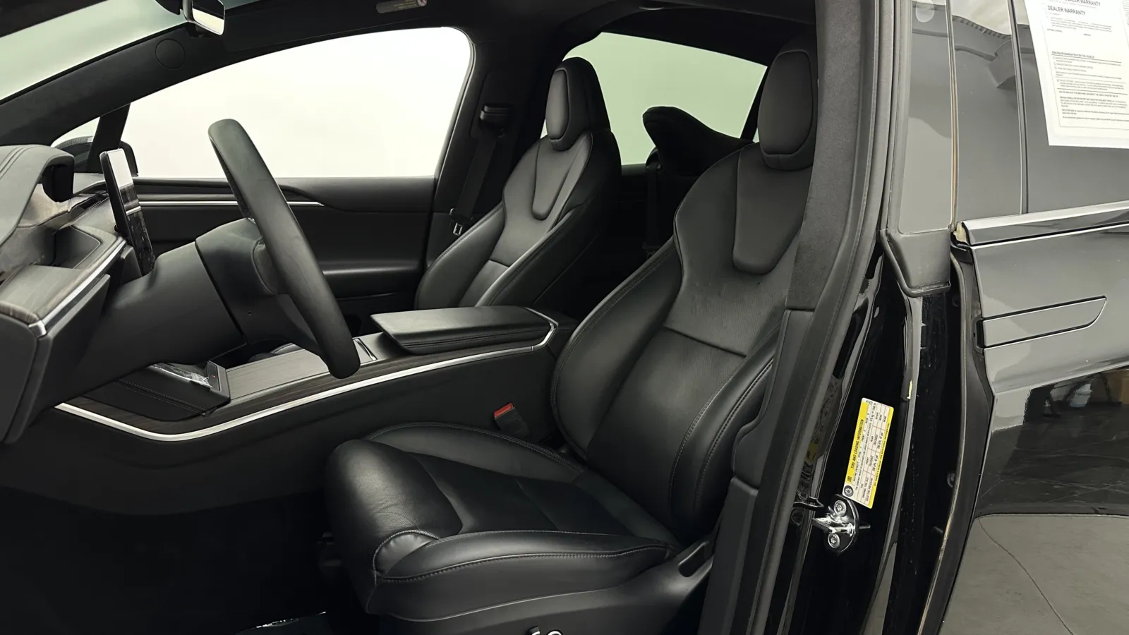 Tesla Model X photo 14