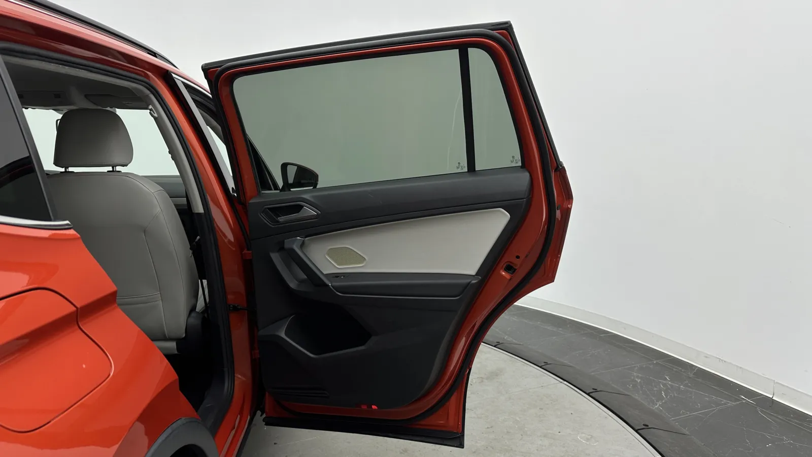 Volkswagen Tiguan photo 26