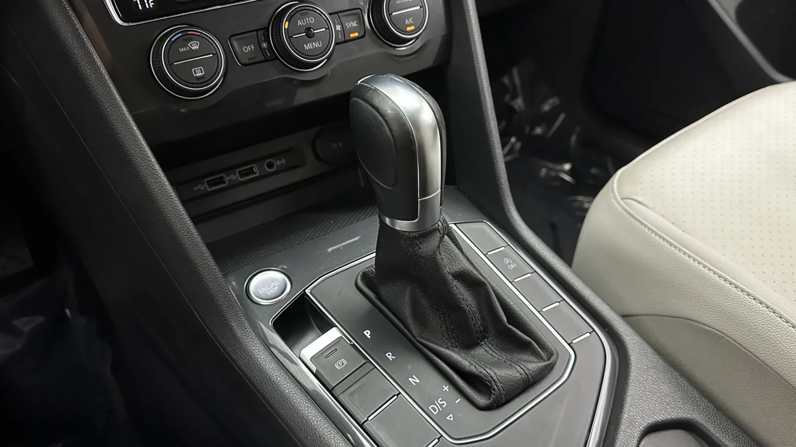 Volkswagen Tiguan photo 19