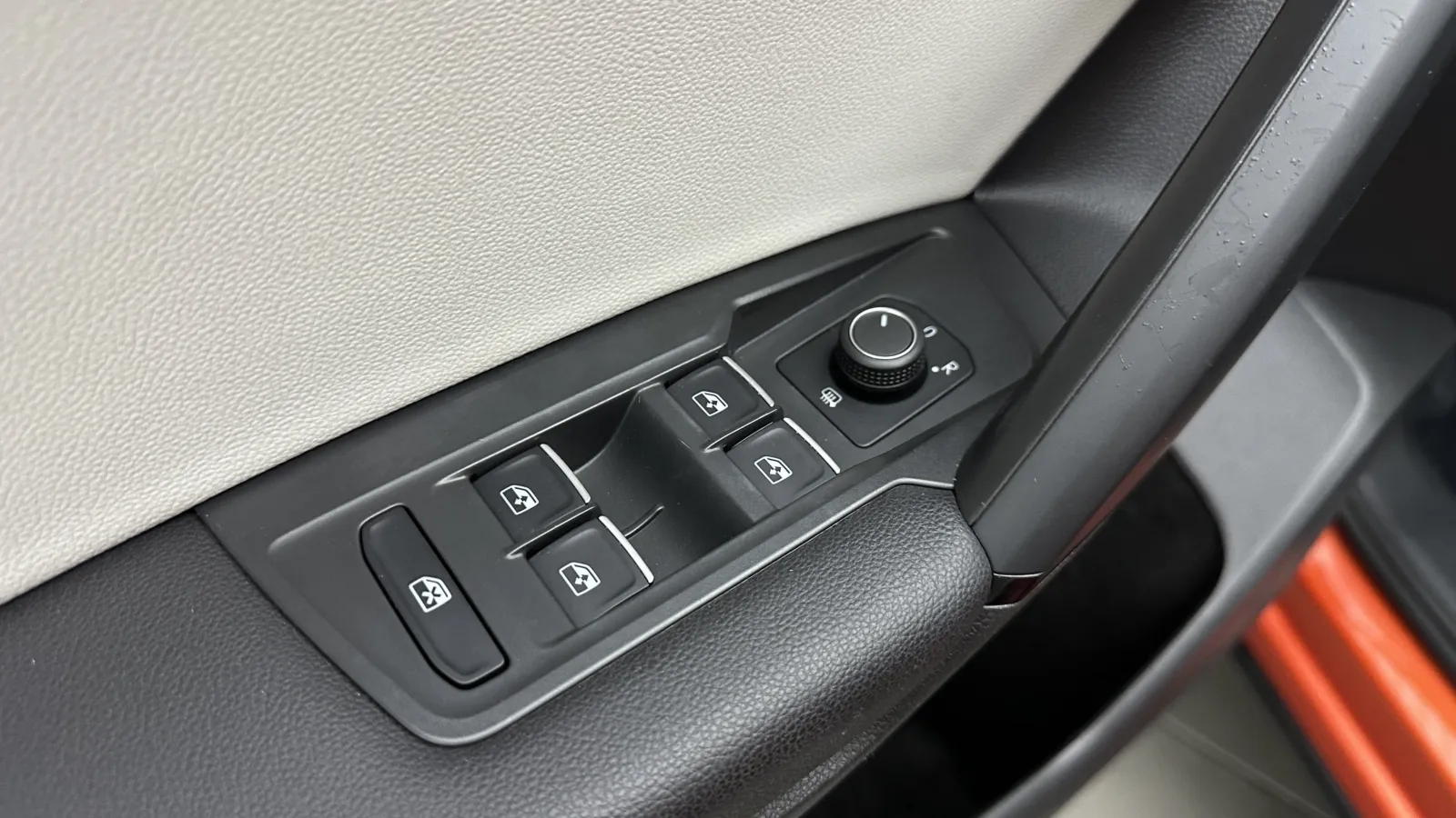 Volkswagen Tiguan photo 11