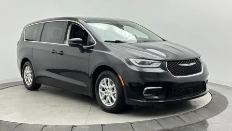 Another view of 2023 Chrysler Pacifica Touring L for sale in Jacksonville, FL at Auto Boutique Florida