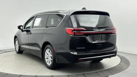 More photos of 2023 Chrysler Pacifica Touring L at Auto Boutique Florida, FL