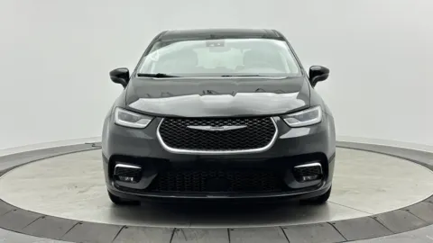 Photos of 2023 Chrysler Pacifica Touring L for sale in Jacksonville, FL at Auto Boutique Florida