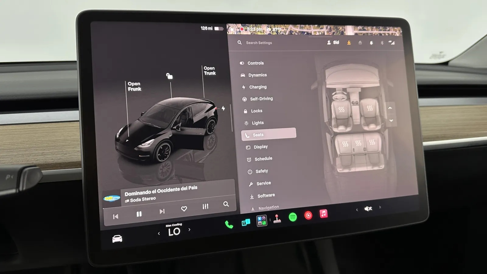 Tesla Model Y photo 17