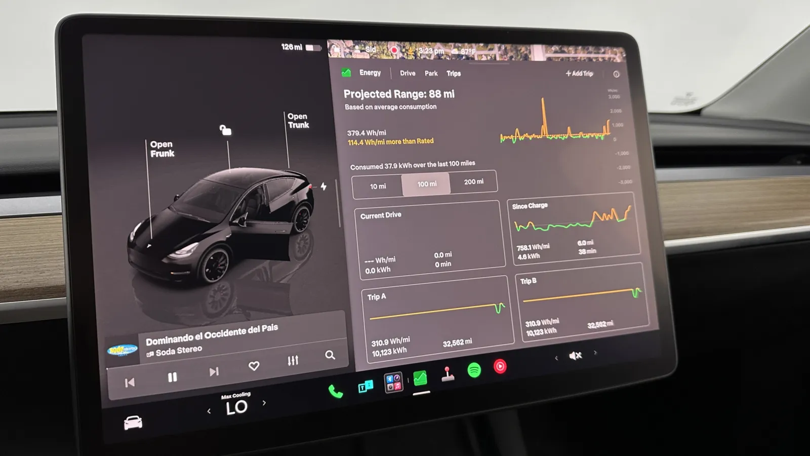 Tesla Model Y photo 21