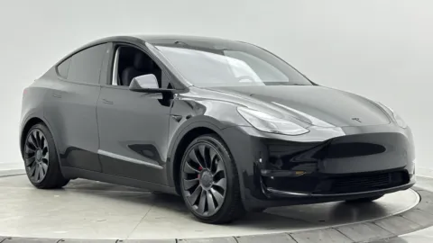 More photos of 2022 Tesla Model Y Performance at Auto Boutique Florida, FL