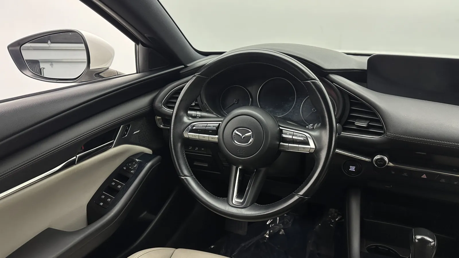Mazda Mazda3 photo 31