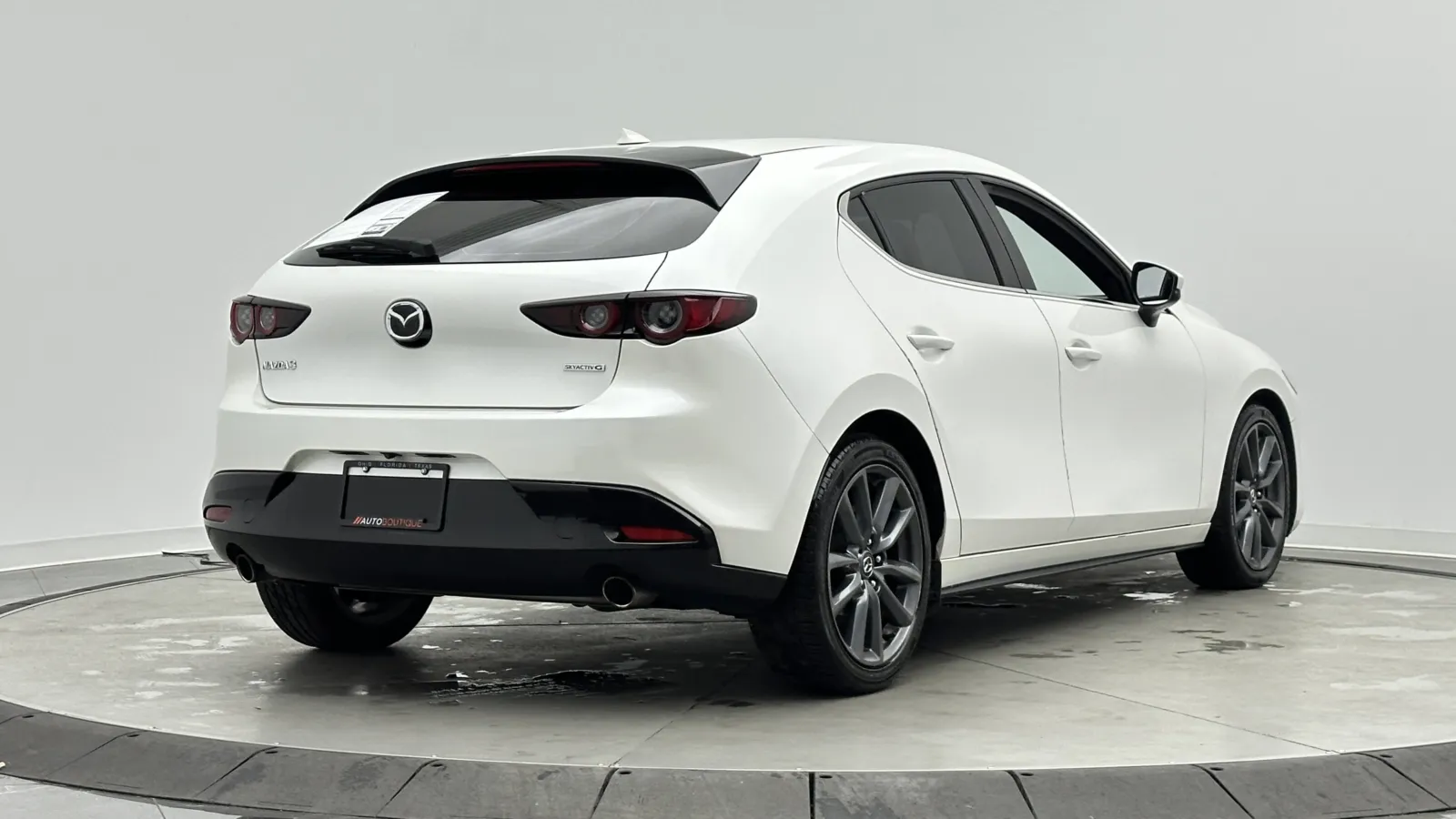 Mazda Mazda3 photo 7