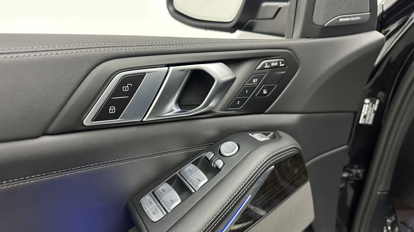 BMW X7 photo 14