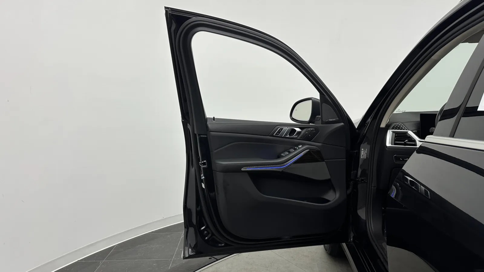 BMW X7 photo 12