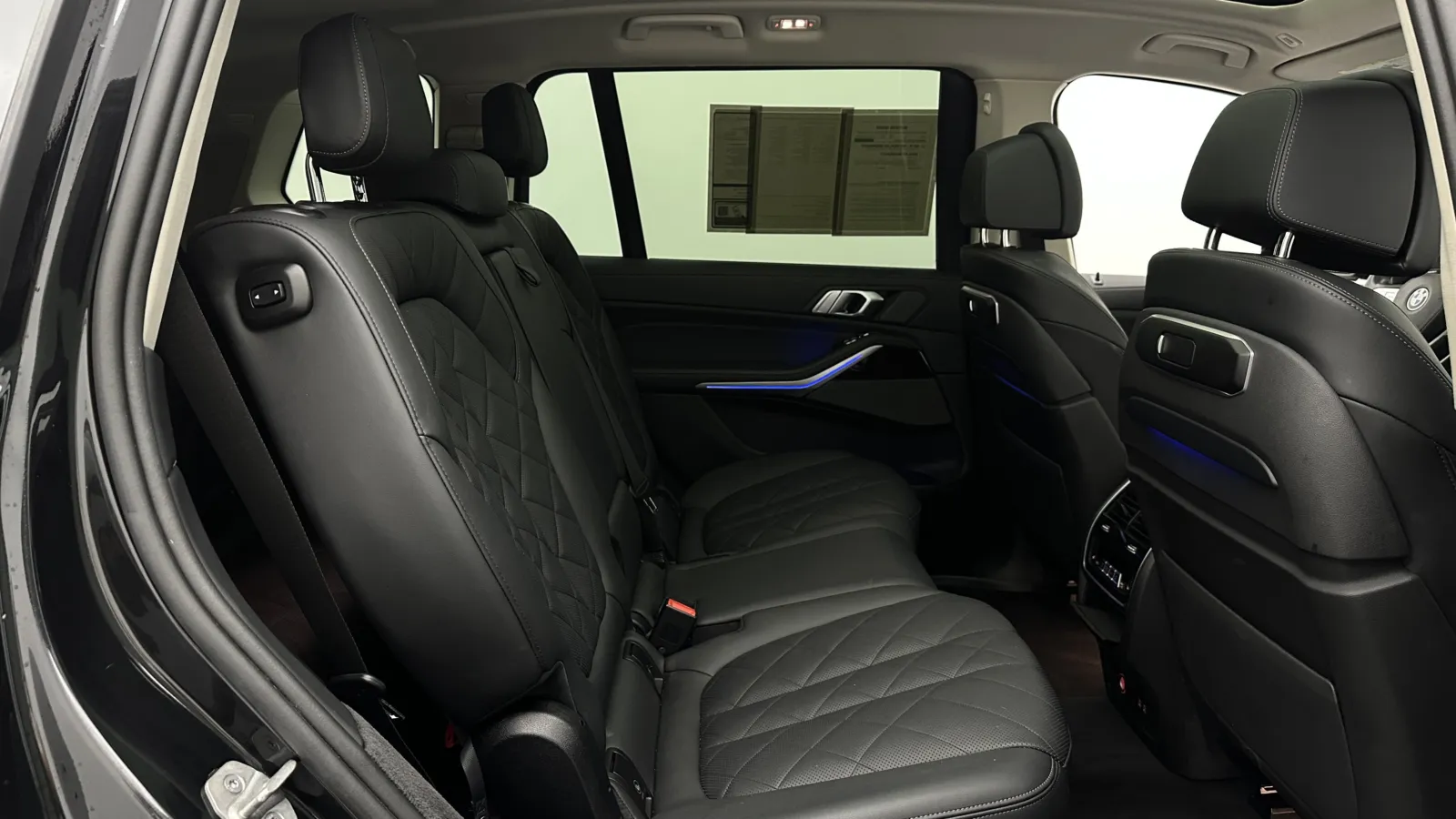 BMW X7 photo 39