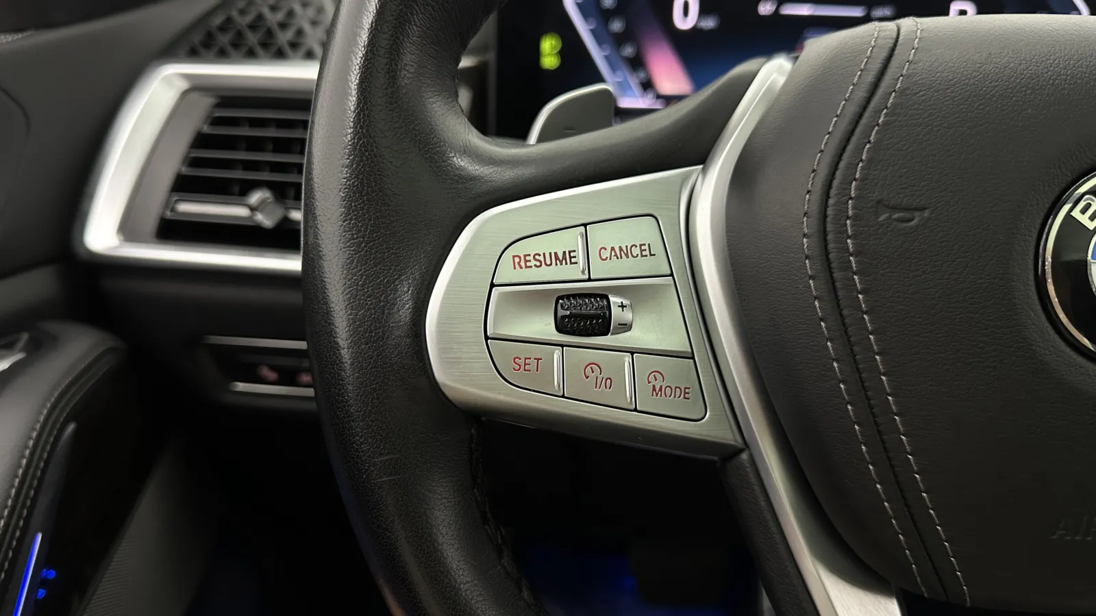 BMW X7 photo 21