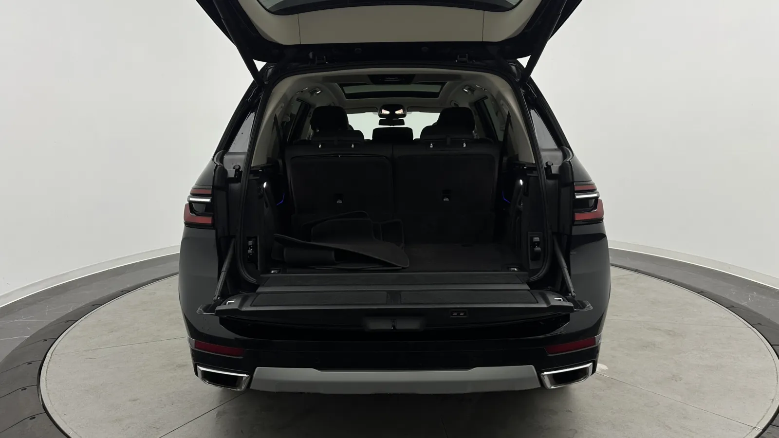 BMW X7 photo 31