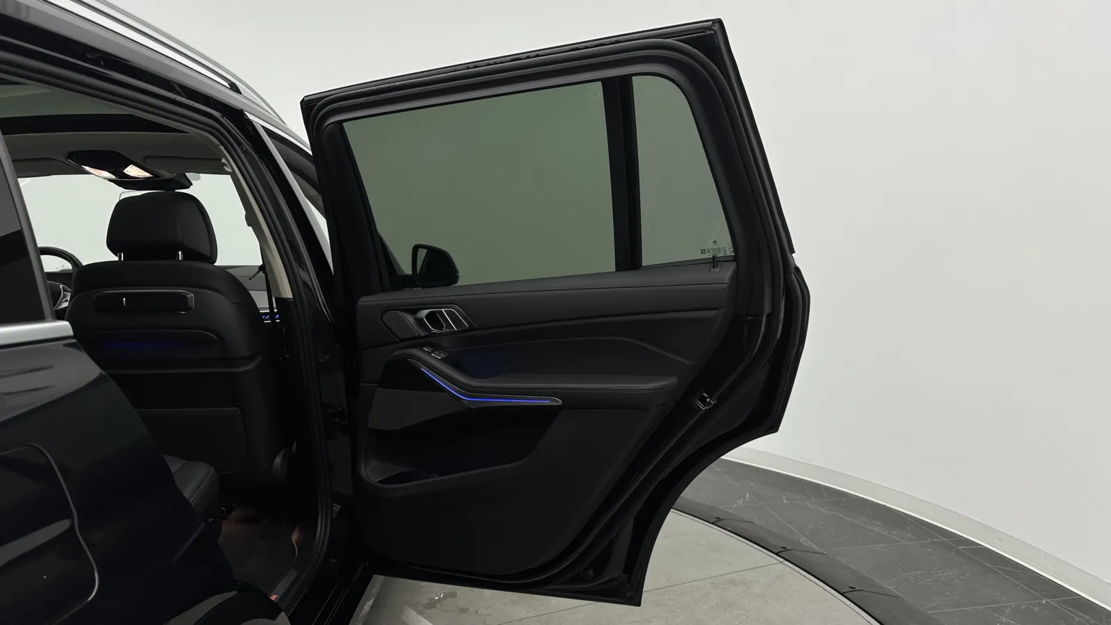 BMW X7 photo 38