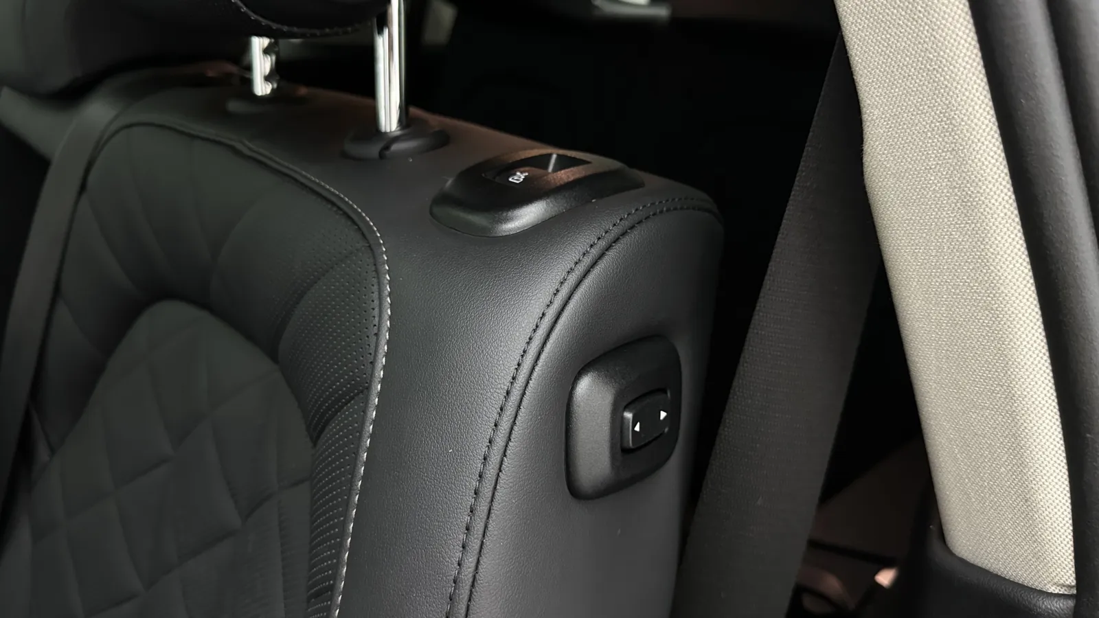 BMW X7 photo 29