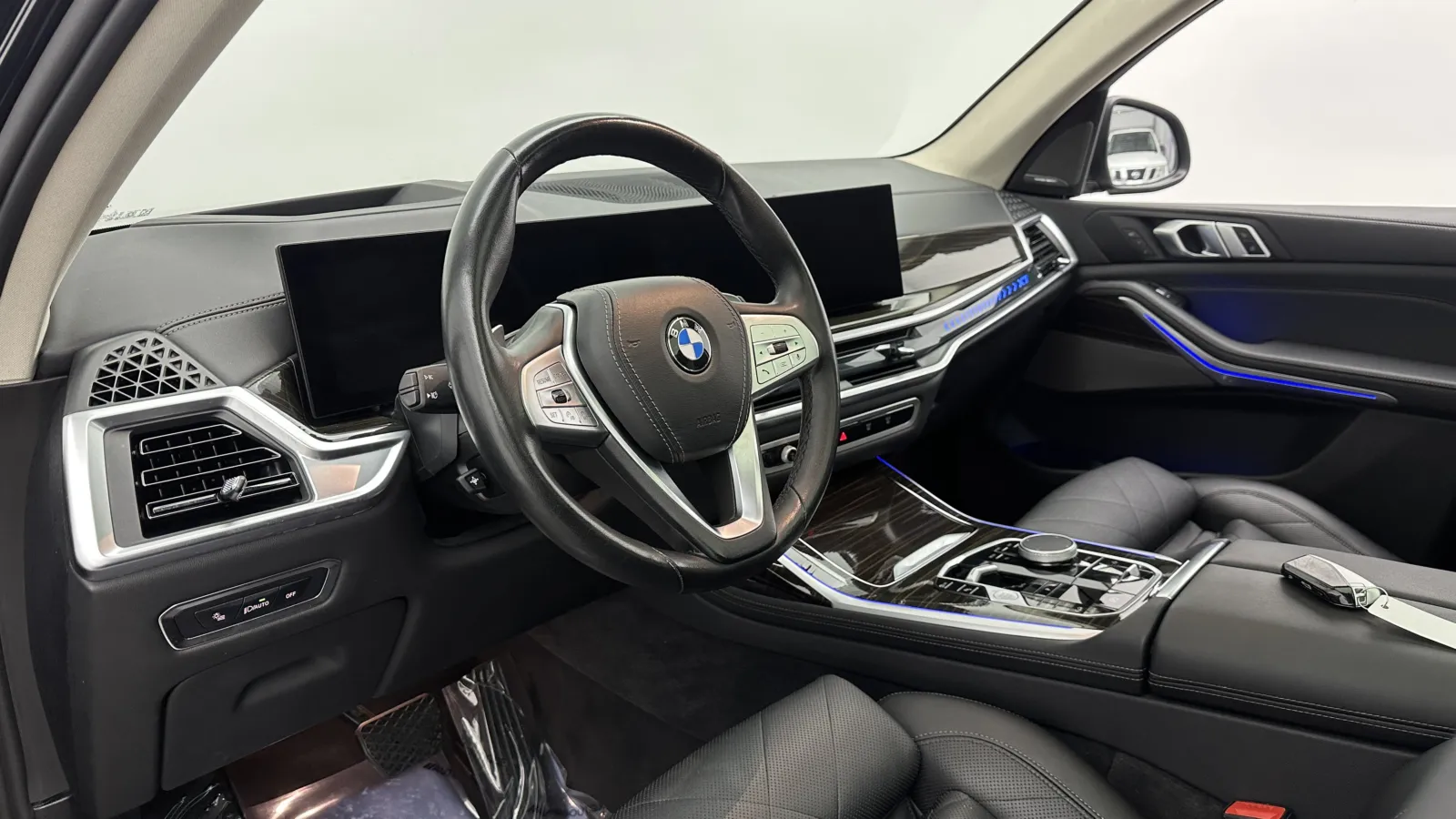 BMW X7 photo 13