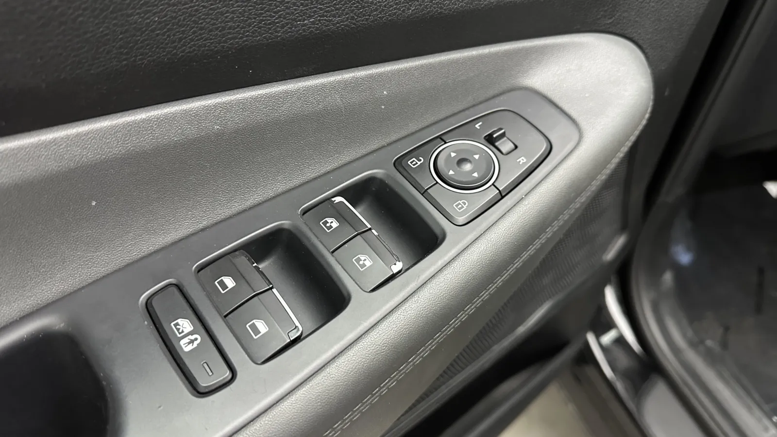 Hyundai Santa Fe photo 9
