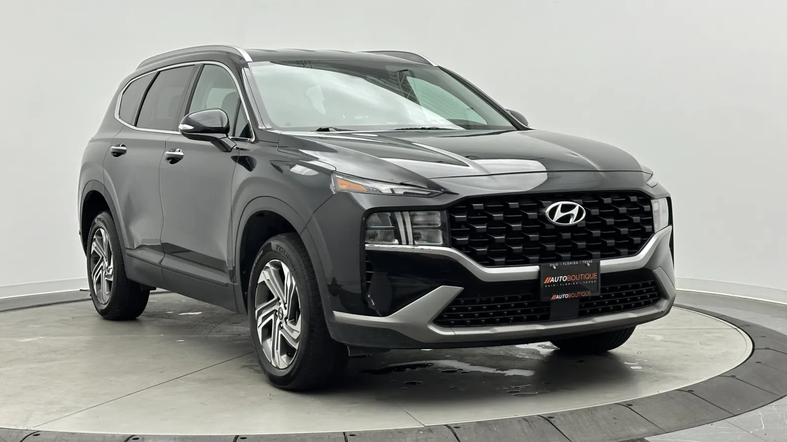 Hyundai Santa Fe photo 3